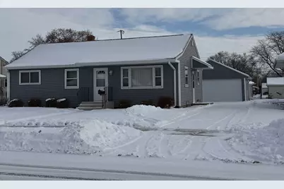 166 Andrew Avenue, Neenah, WI 54956 - Photo 2