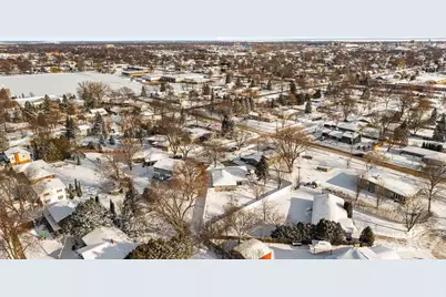 1615 W 6th Avenue, Oshkosh, WI 54902 - Photo 36