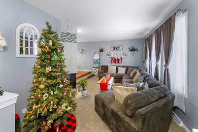 1615 W 6th Avenue, Oshkosh, WI 54902 - Photo 2