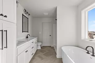 3755 E Gladiolus Pl, Appleton, WI 54913 - Photo 12