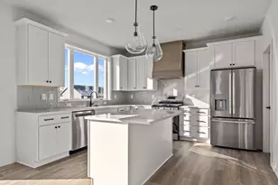 3755 E Gladiolus Pl, Appleton, WI 54913 - Photo 2