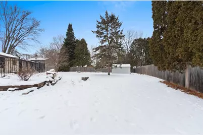 2560 St Steven Court, Green Bay, WI 54304 - Photo 46