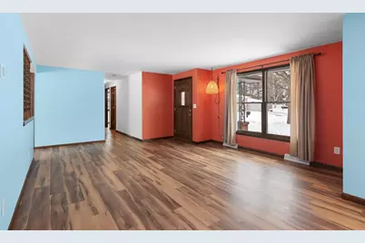 2560 St Steven Court, Green Bay, WI 54304 - Photo 6