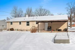 1497 Servais St, Green Bay, WI 54304 - Photo 2