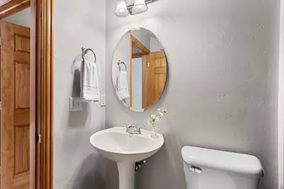 821 Killarny Trail, De Pere, WI 54115 - Photo 22