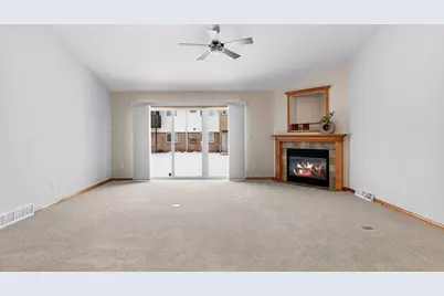 821 Killarny Trail, De Pere, WI 54115 - Photo 10