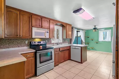 526 Bader Street, Green Bay, WI 54302 - Photo 14