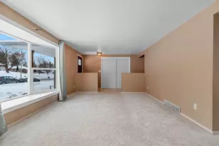 526 Bader St, Green Bay, WI 54302 - Photo 8