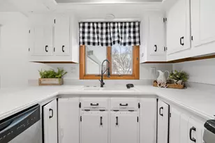 3145 N Morrison St, Appleton, WI 54911 - Photo 8