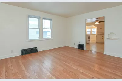 1715 W Wisconsin Avenue, Appleton, WI 54911 - Photo 4