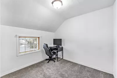 2410 Liberty Place, Manitowoc, WI 54220 - Photo 12