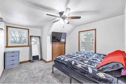 2410 Liberty Place, Manitowoc, WI 54220 - Photo 10