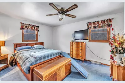 4940 Hafeman Lane, Green Bay, WI 54311 - Photo 16