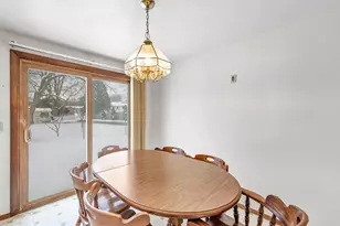 1667 Beaver Dam Dr, Green Bay, WI 54304 - Photo 6