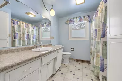 1667 Beaver Dam Drive, Green Bay, WI 54304 - Photo 12