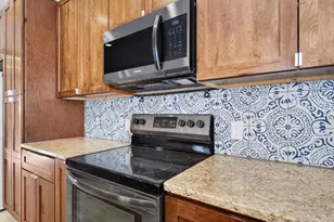 394 S Park Ave, Fond du Lac, WI 54935 - Photo 6