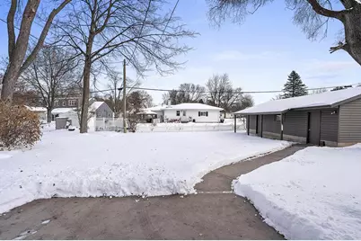 308 Fairview Way, Shawano, WI 54166 - Photo 8