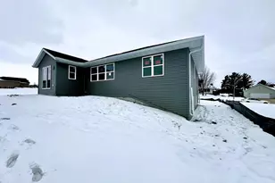 341 Leona Way, Oakfield, WI 53065 - Photo 6