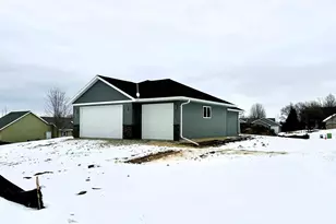 341 Leona Way, Oakfield, WI 53065 - Photo 4