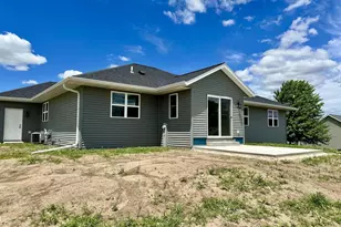 341 Leona Way, Oakfield, WI 53065 - Photo 4