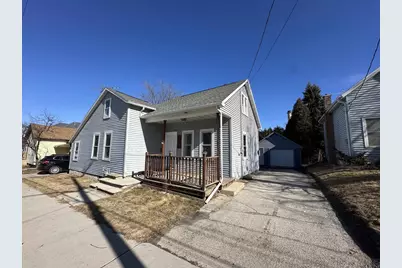 1409 S 10th Street, Manitowoc, WI 54220 - Photo 2
