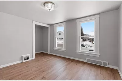 1409 S 10th Street, Manitowoc, WI 54220 - Photo 18