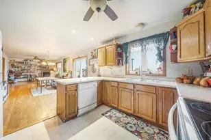 1531 Waukau Rd, Omro, WI 54963 - Photo 10