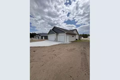 1007 Constellation Way, Marinette, WI 54143 - Photo 32