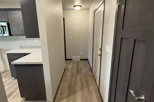 1007 Constellation Way, Marinette, WI 54143 - Photo 10