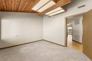 222 Ohio St, Oshkosh, WI 54902 - Photo 14