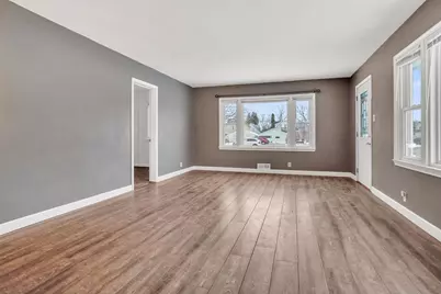 358 Lloyd Street, Fond du Lac, WI 54935 - Photo 4