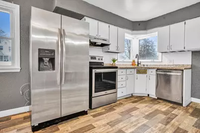 358 Lloyd Street, Fond du Lac, WI 54935 - Photo 8