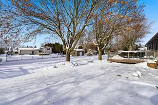 1038 Martin Ave, Fond du Lac, WI 54935 - Photo 28