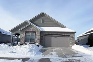 159 N Bedford Rd, Green Bay, WI 54311 - Photo 2