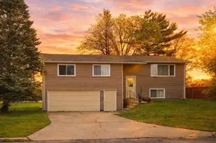 3012 16th St, Menominee, MI 49858 - Photo 2
