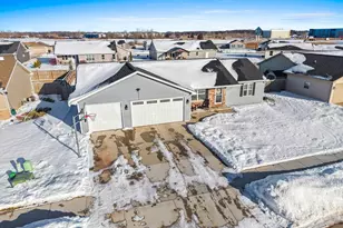 1416 Mera Ln, Kaukauna, WI 54130 - Photo 4