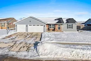 1416 Mera Ln, Kaukauna, WI 54130 - Photo 2