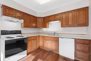 210 River St, Neenah, WI 54956 - Photo 8