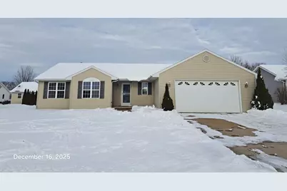 2286 Spring Meadow Drive, Neenah, WI 54956 - Photo 2