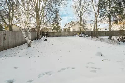 525 School Avenue, Oshkosh, WI 54901 - Photo 12