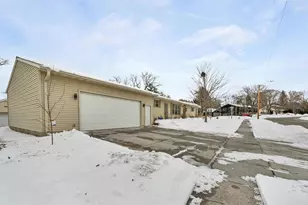 1217 Charles St, De Pere, WI 54115 - Photo 38