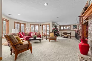 9366 Memory Ln, Neenah, WI 54956 - Photo 14