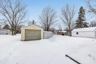 1020 Goodell St, Green Bay, WI 54301 - Photo 16