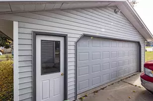 265 Modoc St, Clintonville, WI 54929 - Photo 16