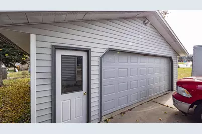 265 Modoc Street, Clintonville, WI 54929 - Photo 4