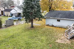 265 Modoc St, Clintonville, WI 54929 - Photo 2