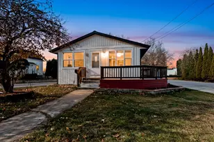 846 Bellevue St, Green Bay, WI 54302 - Photo 1