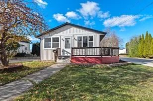 846 Bellevue St, Green Bay, WI 54302 - Photo 2