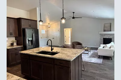 N3983 Wettering Way, Kaukauna, WI 54130 - Photo 2
