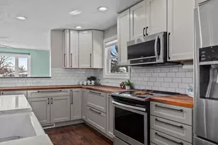 580 W Henry St, Kaukauna, WI 54130 - Photo 6